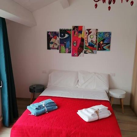 Retroscena Appartamento Mare In Centro 西维尔诺瓦·马尔凯 外观 照片